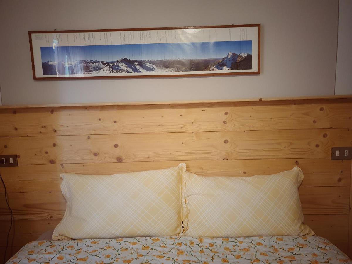 B&B Il Pettirosso Malonno Buitenkant foto