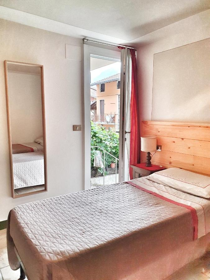 B&B Il Pettirosso Malonno Buitenkant foto