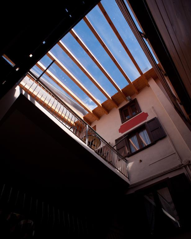 B&B Il Pettirosso Malonno Buitenkant foto