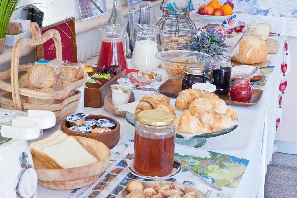 B&B Il Pettirosso Malonno Buitenkant foto