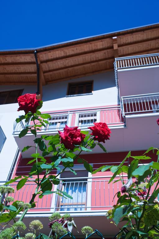 B&B Il Pettirosso Malonno Buitenkant foto